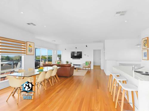 บริการและสิ่งอำนวยความสะดวก, Welcome to Your Ultimate Beachside Escape in เซลิค ฮิลล์