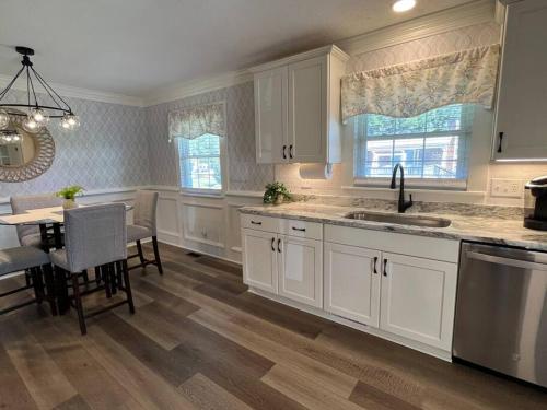 Delightfully Dunn in ดันน์ (NC)