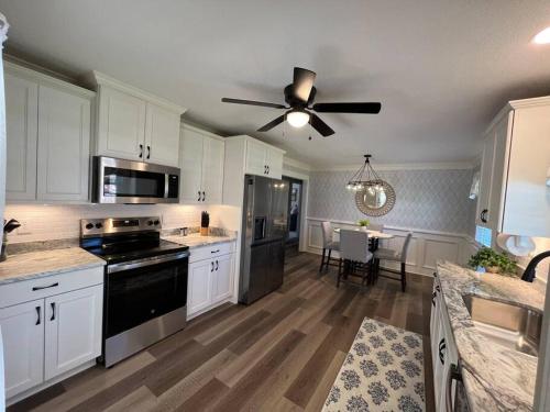 Delightfully Dunn in ดันน์ (NC)