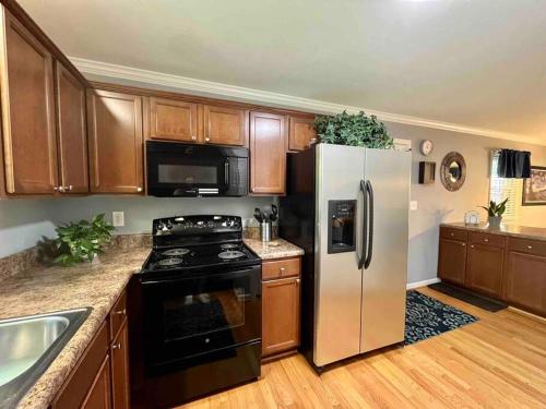 Just Like Home ! Neighboring Holly Springs in Fuquay-Varina, USA