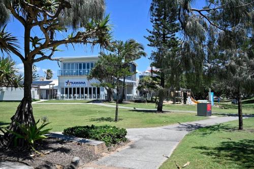 Beach & Shops at Your Doorstep - Buddina Escape, Buddina (photo 4)