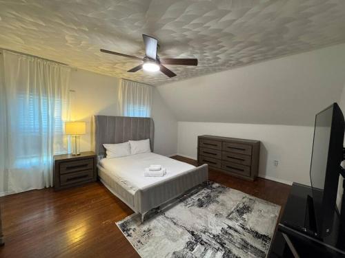 JxnBnB BIG Cozy Oasis In the Southshore of Boston in Brockton, USA
