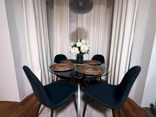 JxnBnB BIG Cozy Oasis In the Southshore of Boston in Brockton, USA