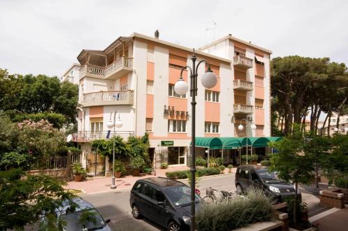 . Hotel Ausonia