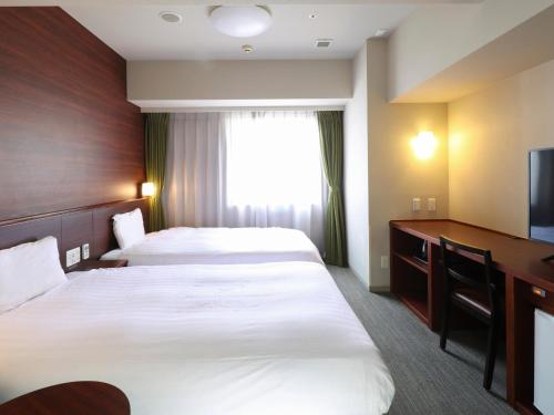 Two Connecting Rooms (3 Adults) - Non-Smoking