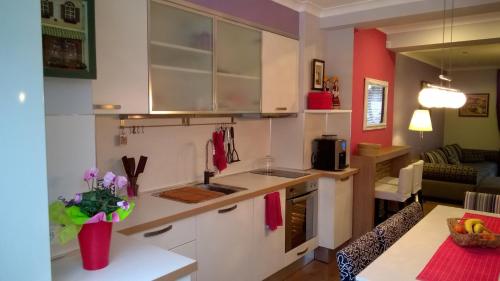 Parkview Apartments - image 11