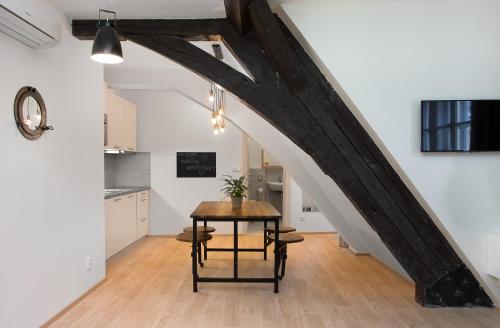 7 Tales Apartments by Adrez, Praha (fotografie 4)