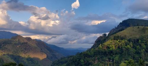 Double Room with Mountain View image 2