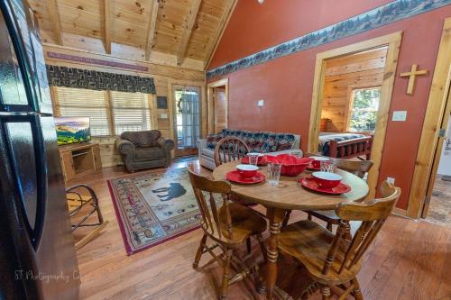 Karens Cabin cabin in Pigeon Forge, USA