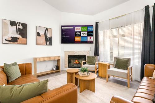Spacious 5 Bedroom House with Heated Pool and Jacuzzi, Las Vegas (zdjęcie 3)