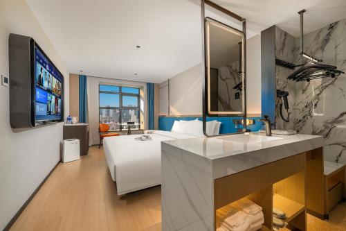 room detail thumbnail 0