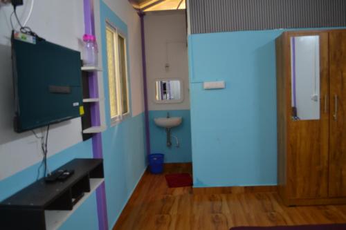 SS Tiny Home Stays SS Tiny Home Stays