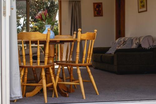 Relax & unwind at Te Horo Beach