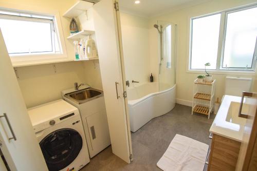 Relax & unwind at Te Horo Beach