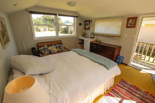 Relax & unwind at Te Horo Beach