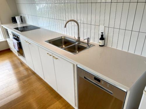 Cosy family house in Massey with Good View, Auckland (fotografie 9)