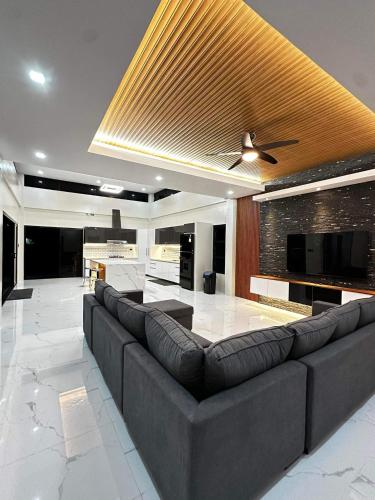 Kitchen, Concordia’s Country Resort- Villa Agripina near Kainan ng Bayan