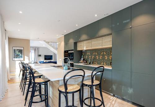 Konyha, Modern villa with Jacuzzi in Opp-Norrby