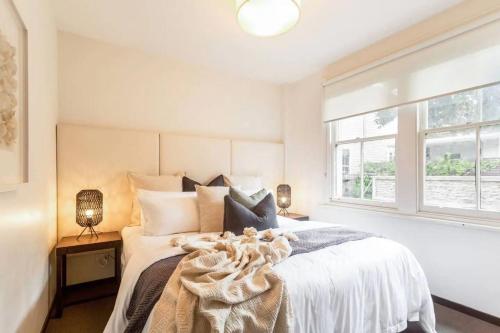 Balmain Wharf l 2 Bedroom Apartment - image 6