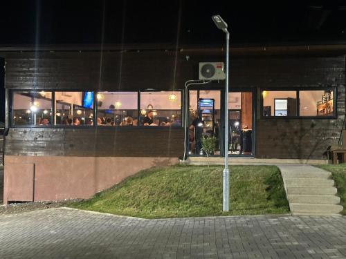 مطعم, Eco Camp Lake Mladost in Veles