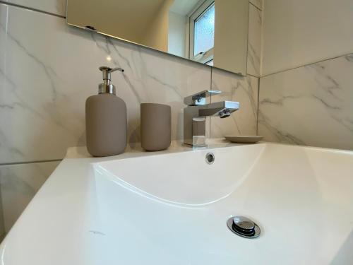 1 bed Apt close to Leeds Arena Sleeps up to 4 people 3GA, Leeds (Foto 8)