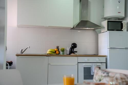 Central Los Cristianos Apartment with Pool Near Beach - Cris Sol 5