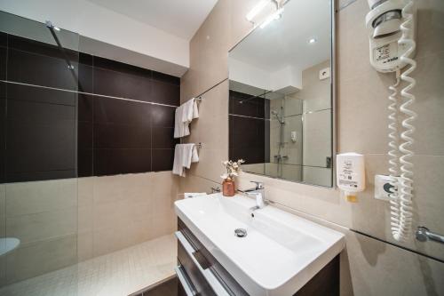 Celenga Apartments with Free Parking - image 10
