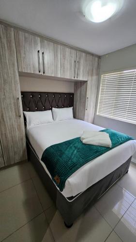 Summersands 83 North Beach Durban- 2 Bedrooms in North Beach