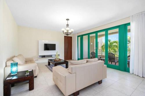 Family Beach Haven - image 13