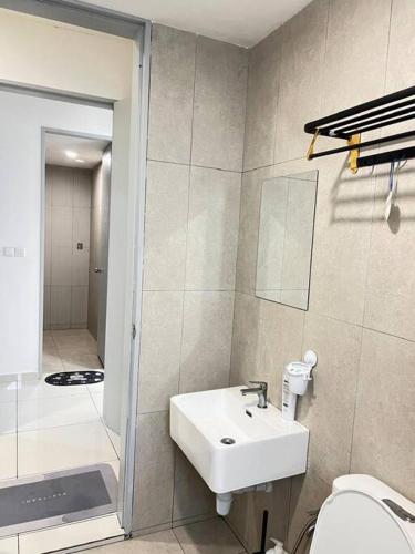 Cozy Kenwingston Platz KL 2-5 Pax2BR&2BR Pakin Netflix 1306, Kuala Lumpur (photo 10)