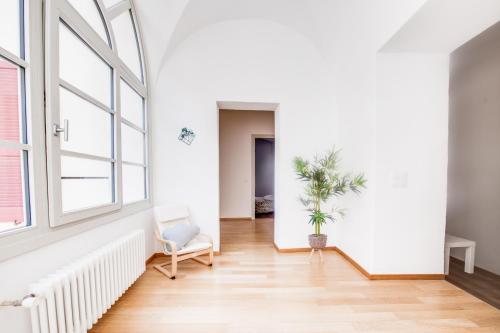 Létesítmények, Easylife Swiss - Luxurious Garden Retreat in Castel Grande, Pergola & Historic Charm x6 in Bellinzona