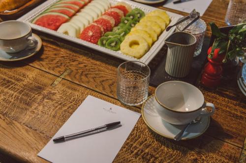 Bel And The Dragon-Churt - image 8