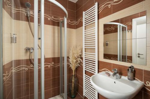 Apartment image 1