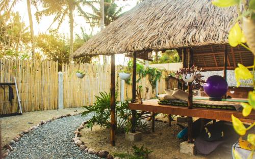 Duon Baler - Seconds from Sabang beach, your peaceful escape Duon Baler - Seconds from Sabang beach, your peaceful escape