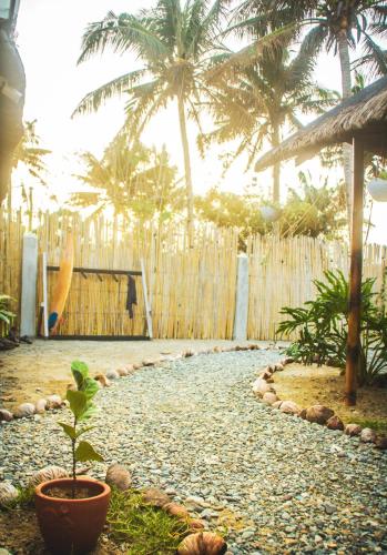 Duon Baler - Seconds from Sabang beach, your peaceful escape Duon Baler - Seconds from Sabang beach, your peaceful escape