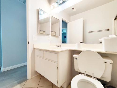 Brand New Single House sharing 2 Bedrooms in Rancho Cucamonga, USA