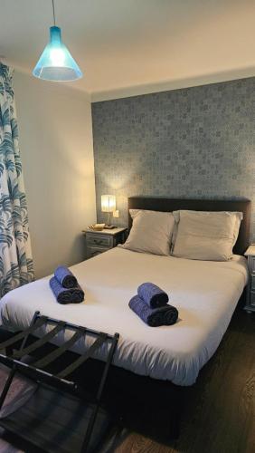 1 double bed