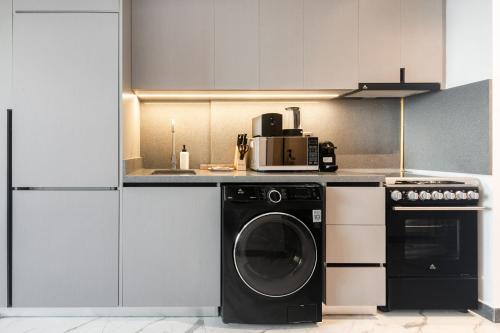 Serene Studio Apartment in MAG 900 - Allsopp & Allsopp, Dubai (foto 7)