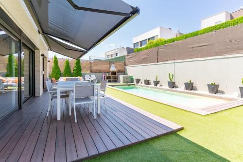 The Orange House, Barcelona, Luxury Villa in Montgat