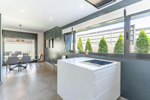The Orange House, Barcelona, Luxury Villa in Montgat