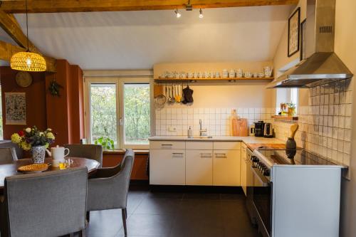 廚房, Vakantiehuis De Bonte Specht in 塞菲南