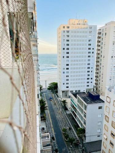 Vista ao Mar Praia Pitangueiras Servico de praia Garagem near Restaurante Fogao Caipira