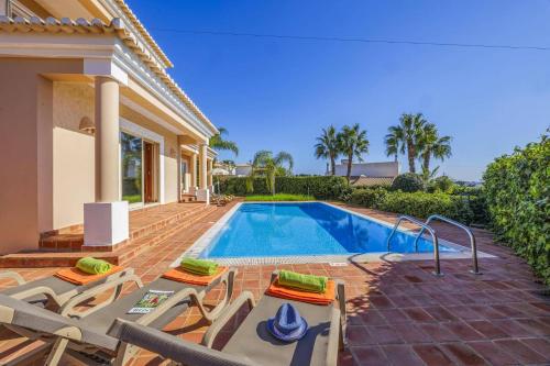 Tesis özellikleri, Villa Casa Brasil by Villa Plus in Carvoeiro Kent Merkezi