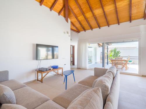 VILLA LOBOS with private pool and BBQ 4