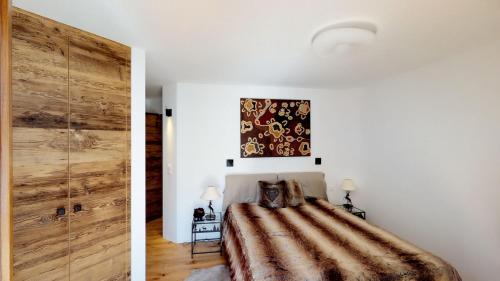 Apartment with Mountain View image 5
