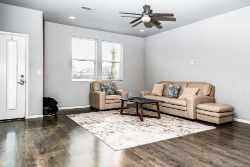 Modern Townhouse for 6 in Denver, Great Amenities in DEN, USA