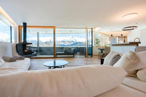 Apartment with Lake View image 9