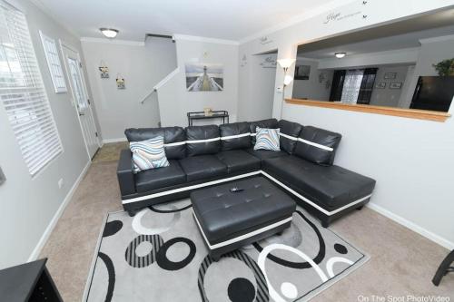 Cozy Quarters 3 in Aurora, USA