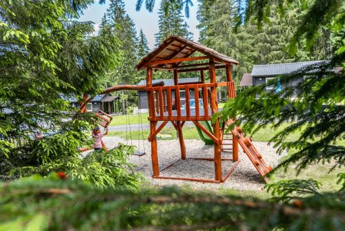 Taman bermain, Chaty Jasna in Demanovska Dolina