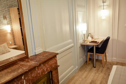 Hôtel du Dauphin - image 12